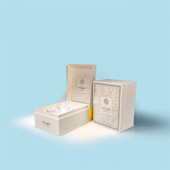 Custom Cardboard Magnetic Closure Foldable Packing Gift Box with Printed Logo